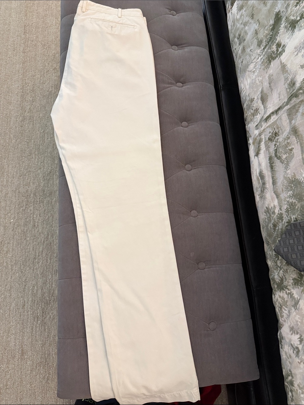 Classic Men's White Chinos – Tailored Everyday Comfort